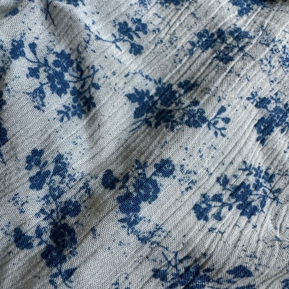 Blue Floral CottageCore Top - Picture 5 of 5